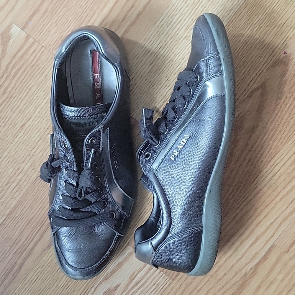 Prada Sneakers 9w